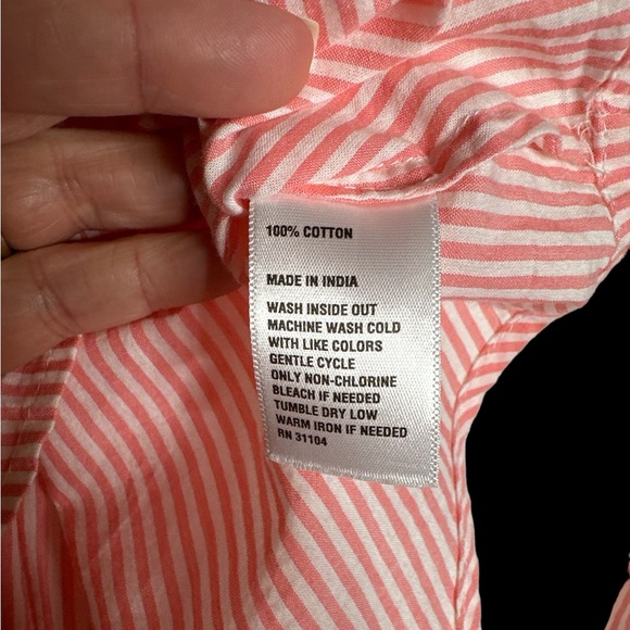 Crown & Ivy button up shirt-size L - Picture 6 of 6